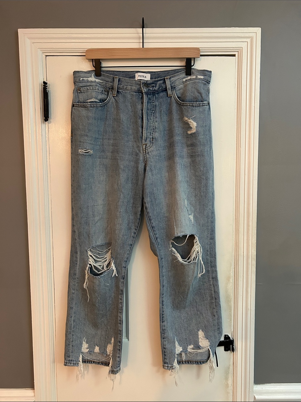 Pistola faded blue distressed straight women’s jeans, Excellent Condition